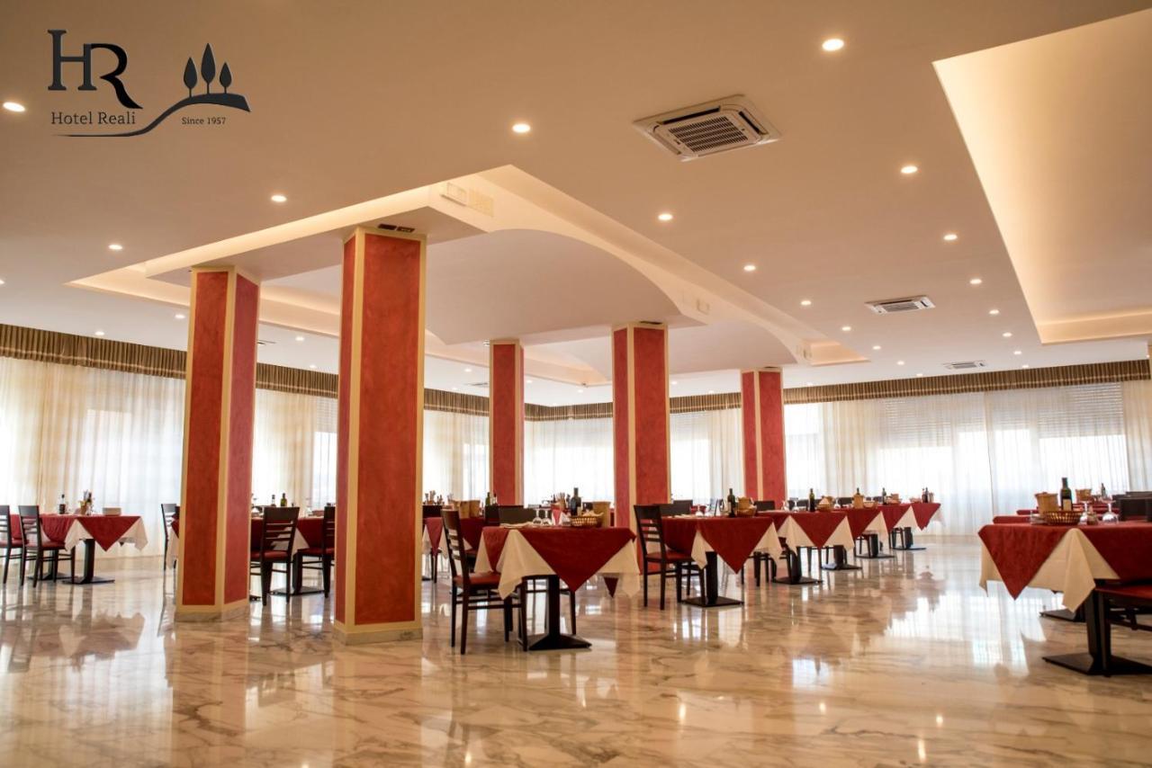 קיאנצ'נו טרמה Hotel Reali מראה חיצוני תמונה